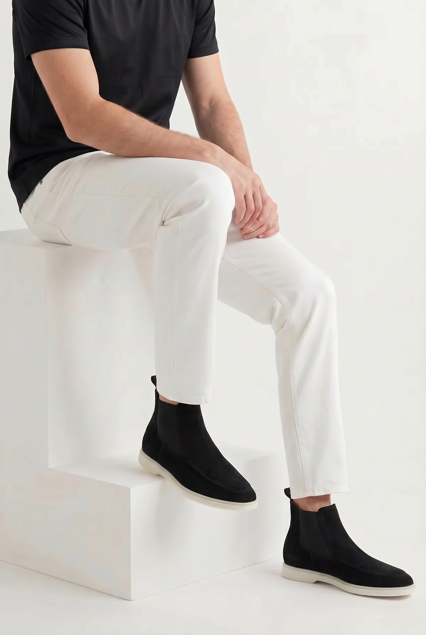 Cavalién Suede Boot Black